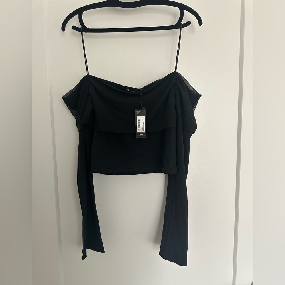 Over the shoulder top. Mesh